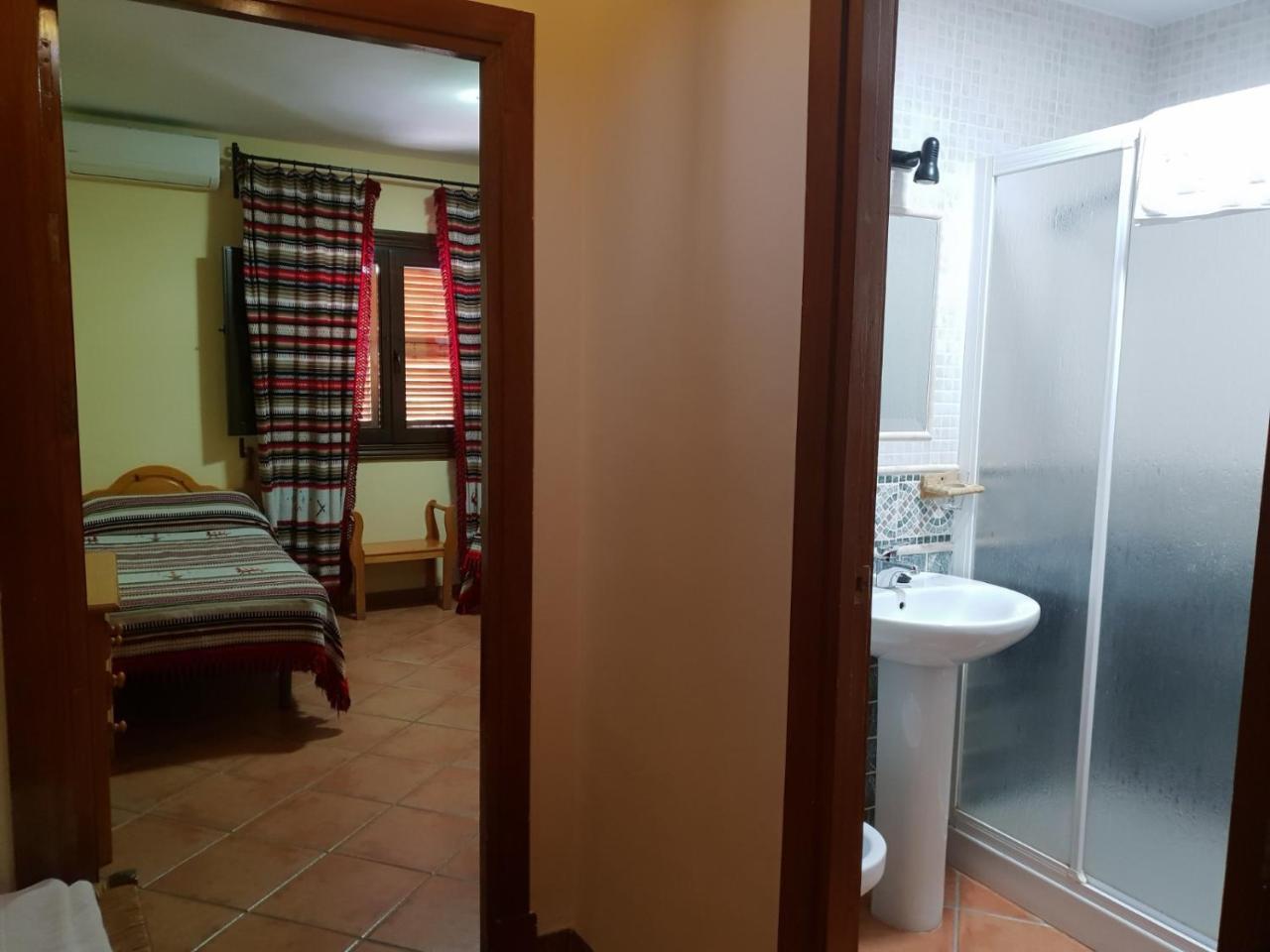 Hostal Pampaneira Kültér fotó